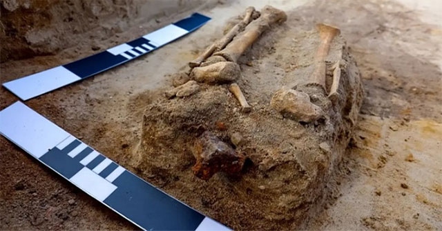 Tìm thấy hài cốt đứa trẻ 